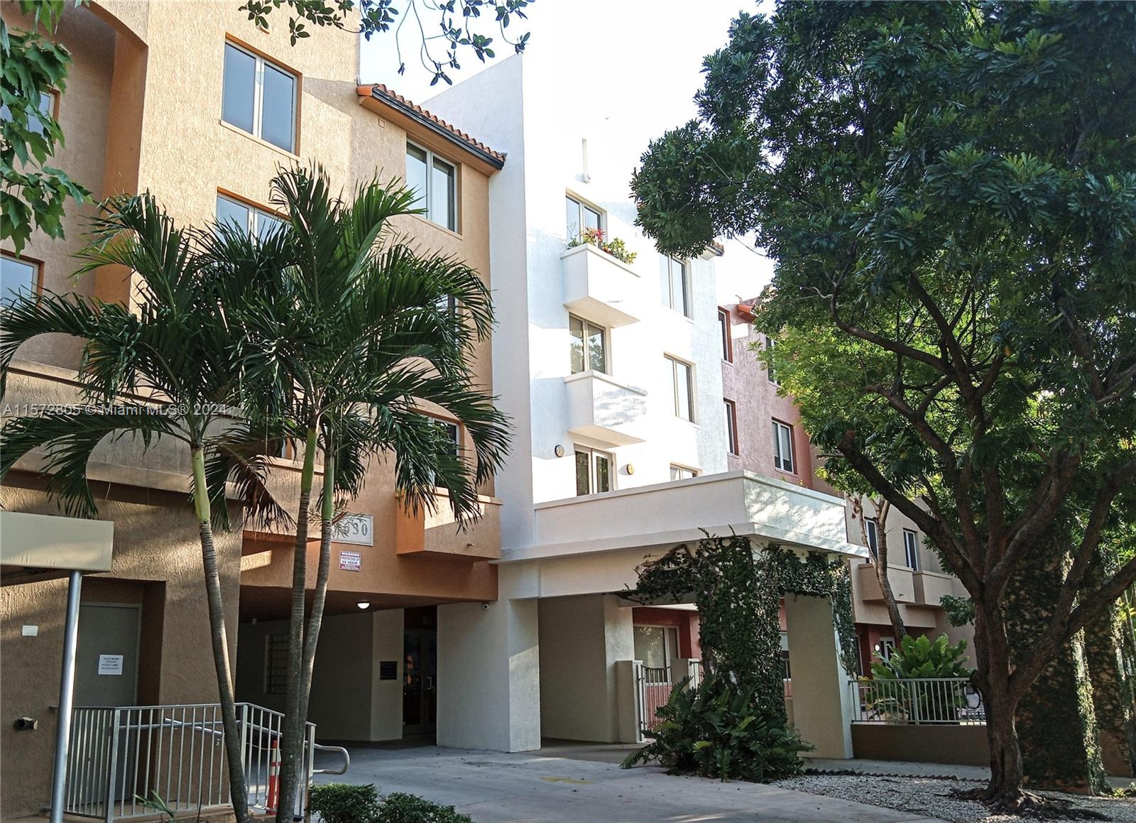 2630 Southwest 28th St Unit 51  