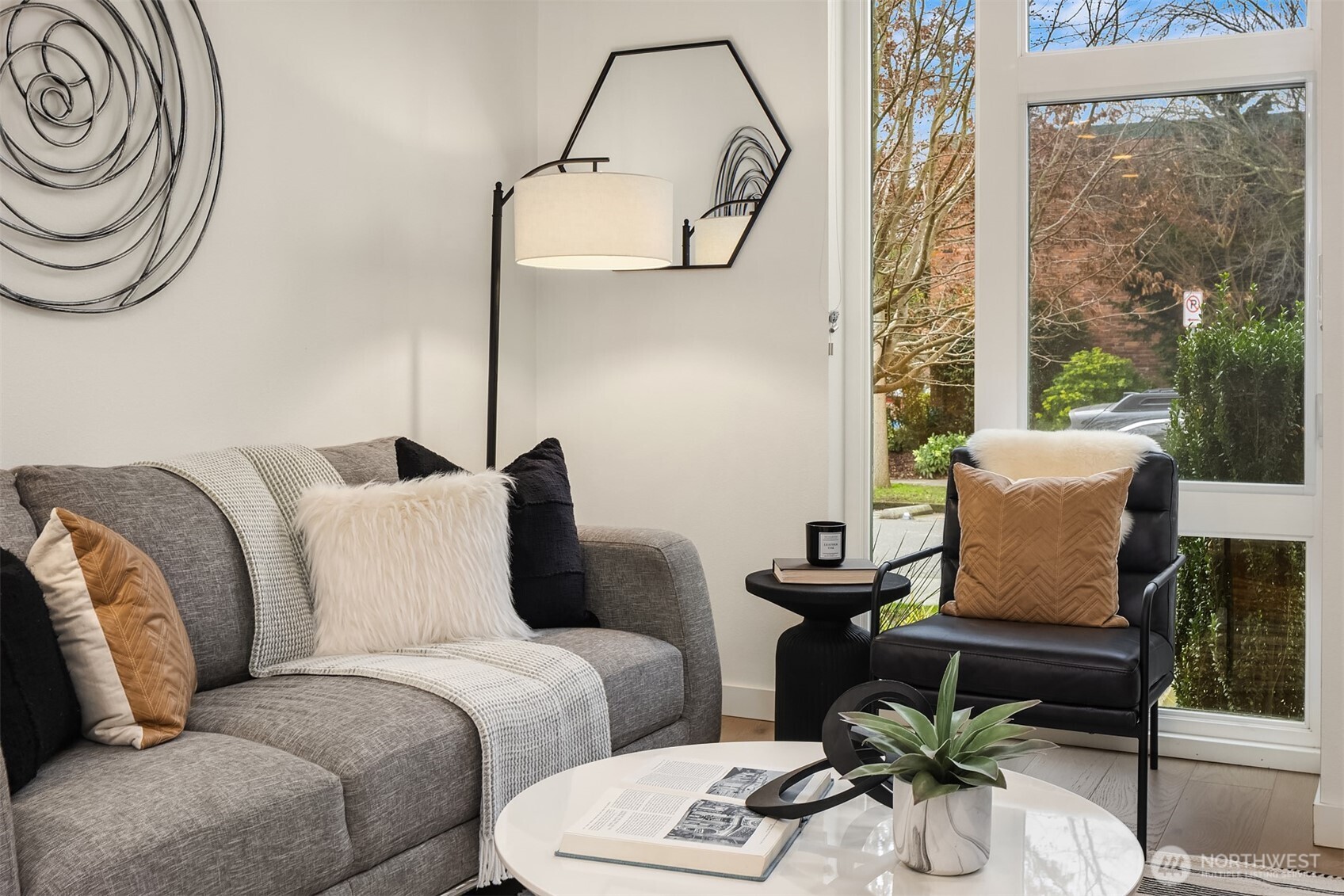 4356 6th Avenue Northwest Seattle, WA 98107 - Photo 11 of 29