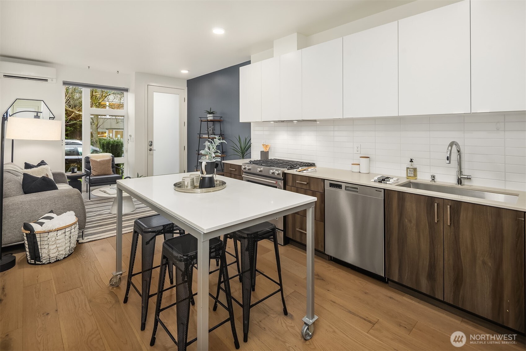 4356 6th Avenue Northwest Seattle, WA 98107 - Photo 18 of 29