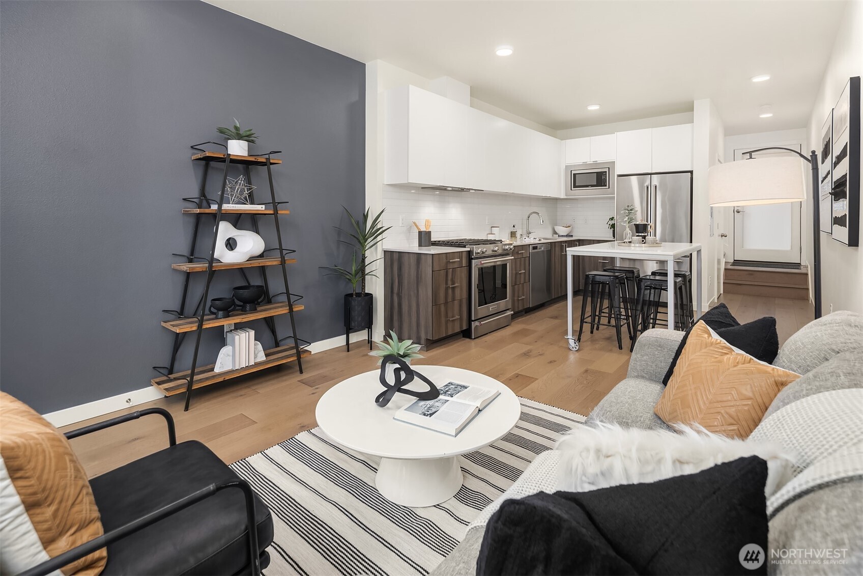 4356 6th Avenue Northwest Seattle, WA 98107 - Photo 7 of 29