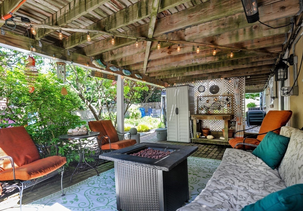 27 Atlantic House Road Hull, MA 02045 - Photo 8 of 30 a outdoor space with patio furniture