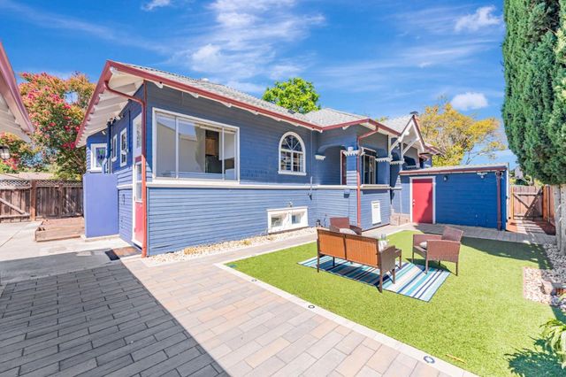 a front view of house with yard