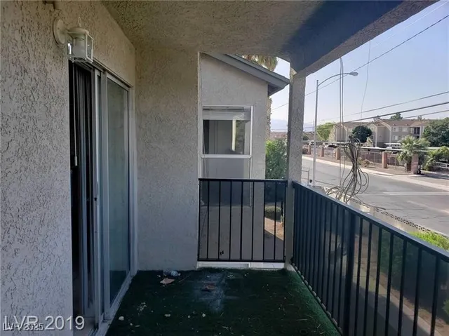 $219,900 | 2981 Country Manor Lane, Unit 118, Las Vegas, NV 89115