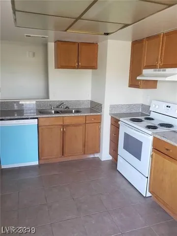 $219,900 | 2981 Country Manor Lane, Unit 118, Las Vegas, NV 89115