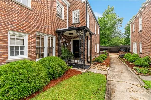 $219,000 | 112 2nd Avenue, Unit 4, Hattiesburg, MS 39401