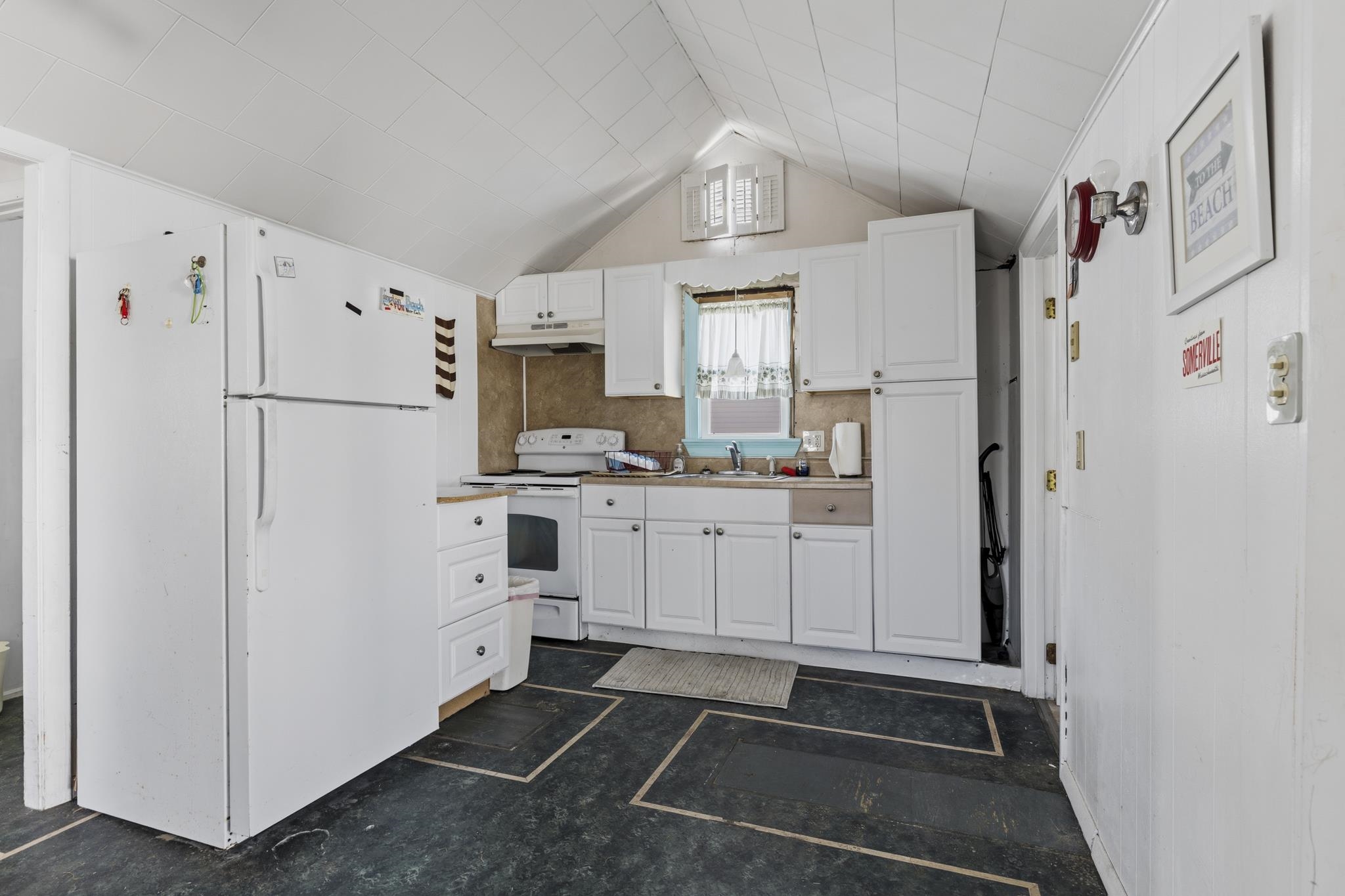 6 Chase Street Hampton, NH 03842 - Photo 14 of 22
