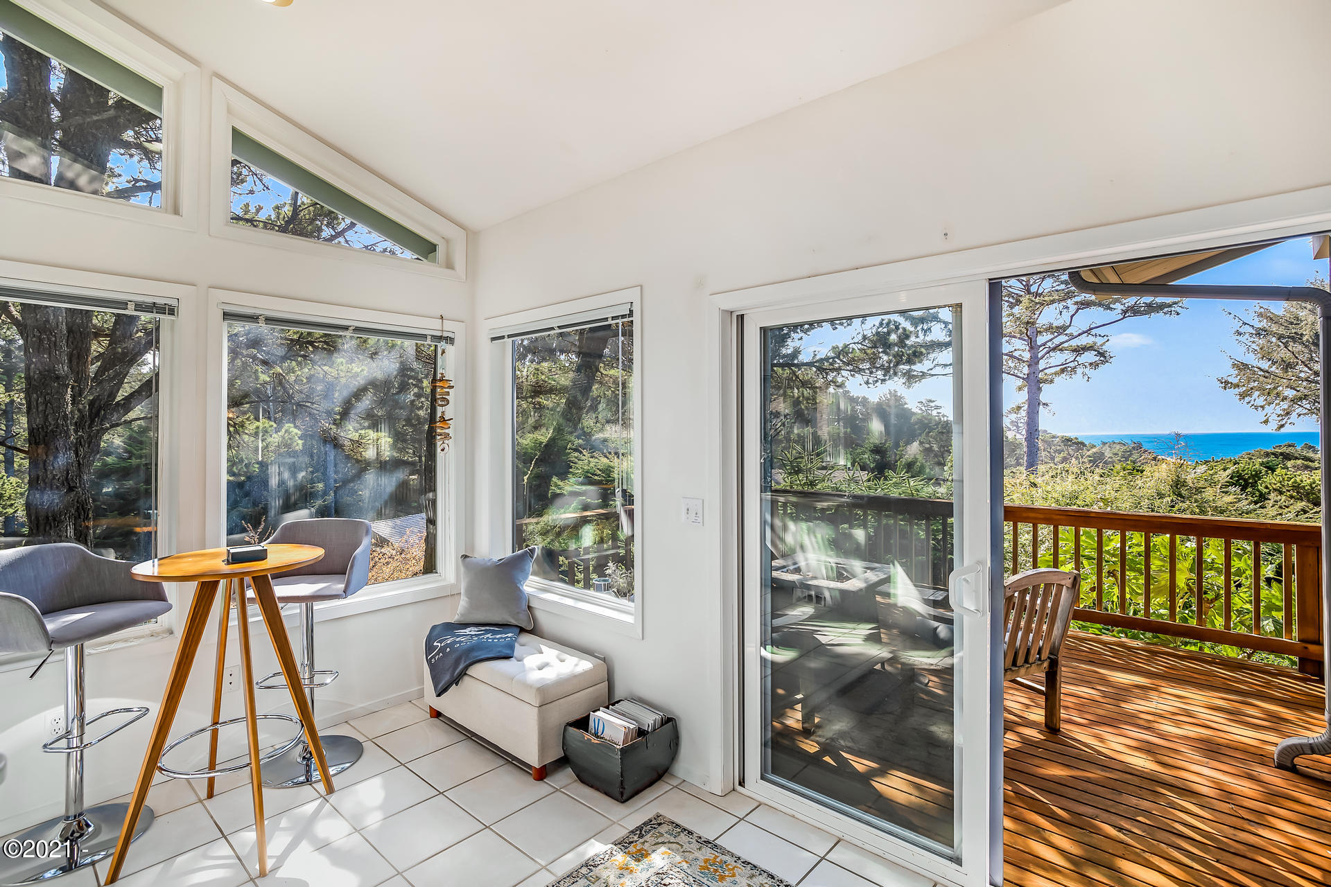3 Ridge Crest Road Gleneden Beach, OR 97388 - Photo 9 of 50 Nook