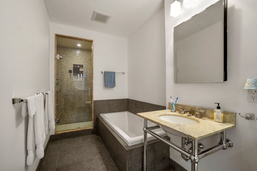 60 Browne Street, Unit 3 Brookline, MA 02446 - Photo 16 of 24