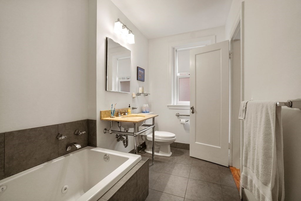 60 Browne Street, Unit 3 Brookline, MA 02446 - Photo 17 of 24