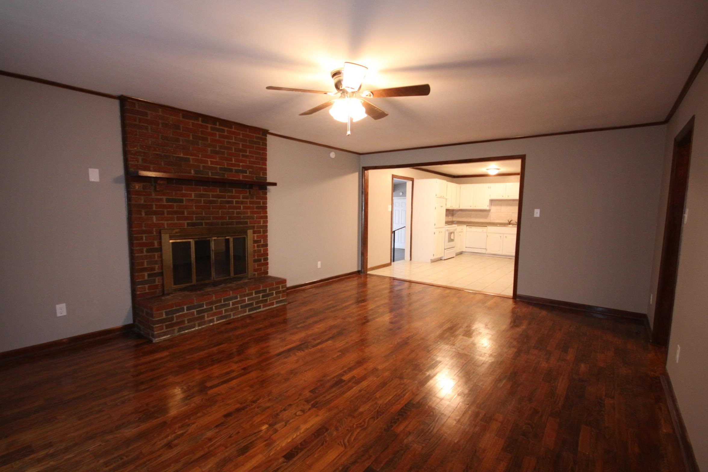 2780 Elmore Park Road Bartlett, TN 38134 - Photo 2 of 12