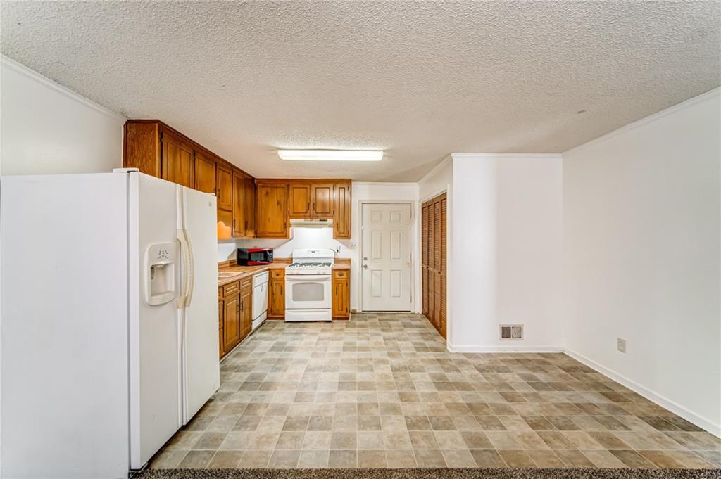 4355 East Paulding Drive, Unit B Dallas, GA 30157 - Photo 8 of 31