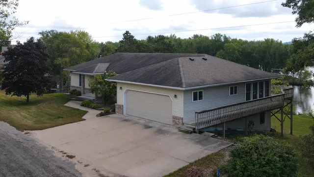 $539,900 | 20343 Effigy Mounds Lane, Muscoda, WI 53573