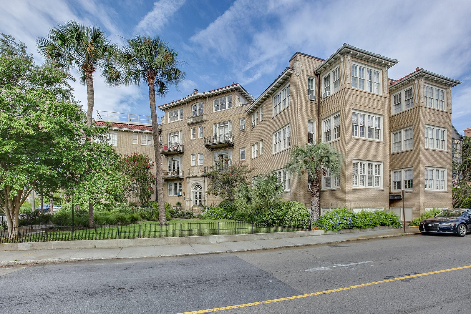 63 Rutledge Avenue, Unit 29 Charleston, SC 29401 - Photo 14 of 17 9H6B3308