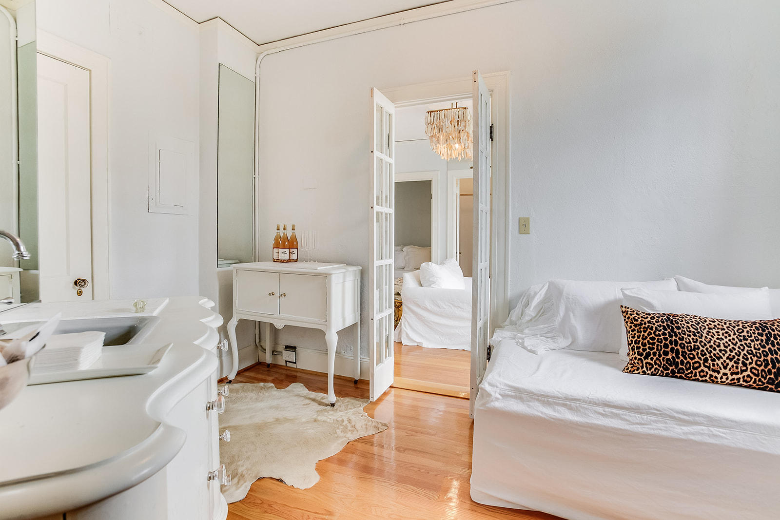 63 Rutledge Avenue, Unit 29 Charleston, SC 29401 - Photo 5 of 17 9H6B3447