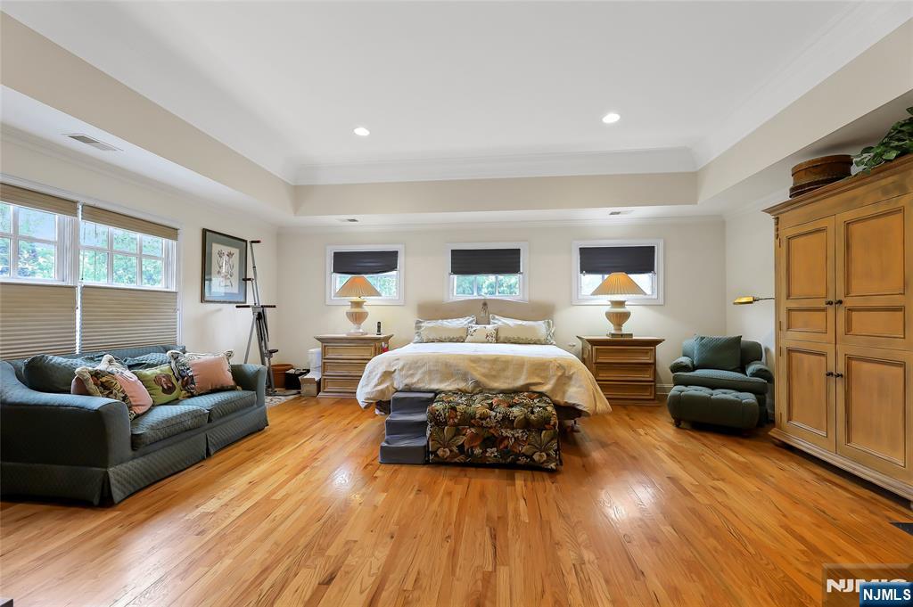 22 Meadowlake Drive Mahwah, NJ 07430 - Photo 22 of 39