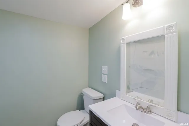 $84,900 | 506 West Poplar Street, West Frankfort, IL 62896