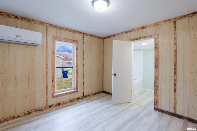 $84,900 | 506 West Poplar Street, West Frankfort, IL 62896