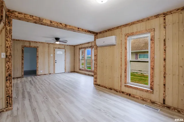 $84,900 | 506 West Poplar Street, West Frankfort, IL 62896