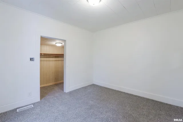 $84,900 | 506 West Poplar Street, West Frankfort, IL 62896