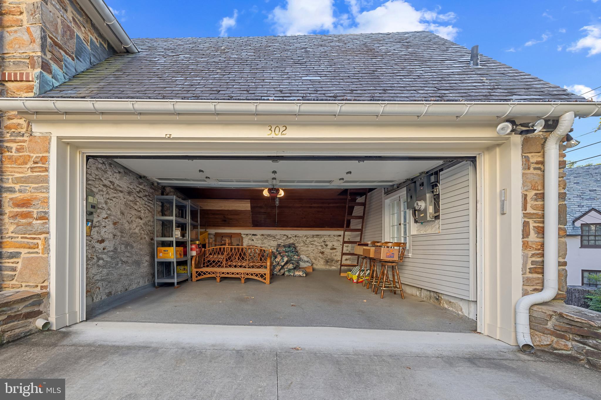 302 Tunbridge Road Baltimore, MD 21212 - Photo 59 of 77 Spacious garage with charming stone accents.