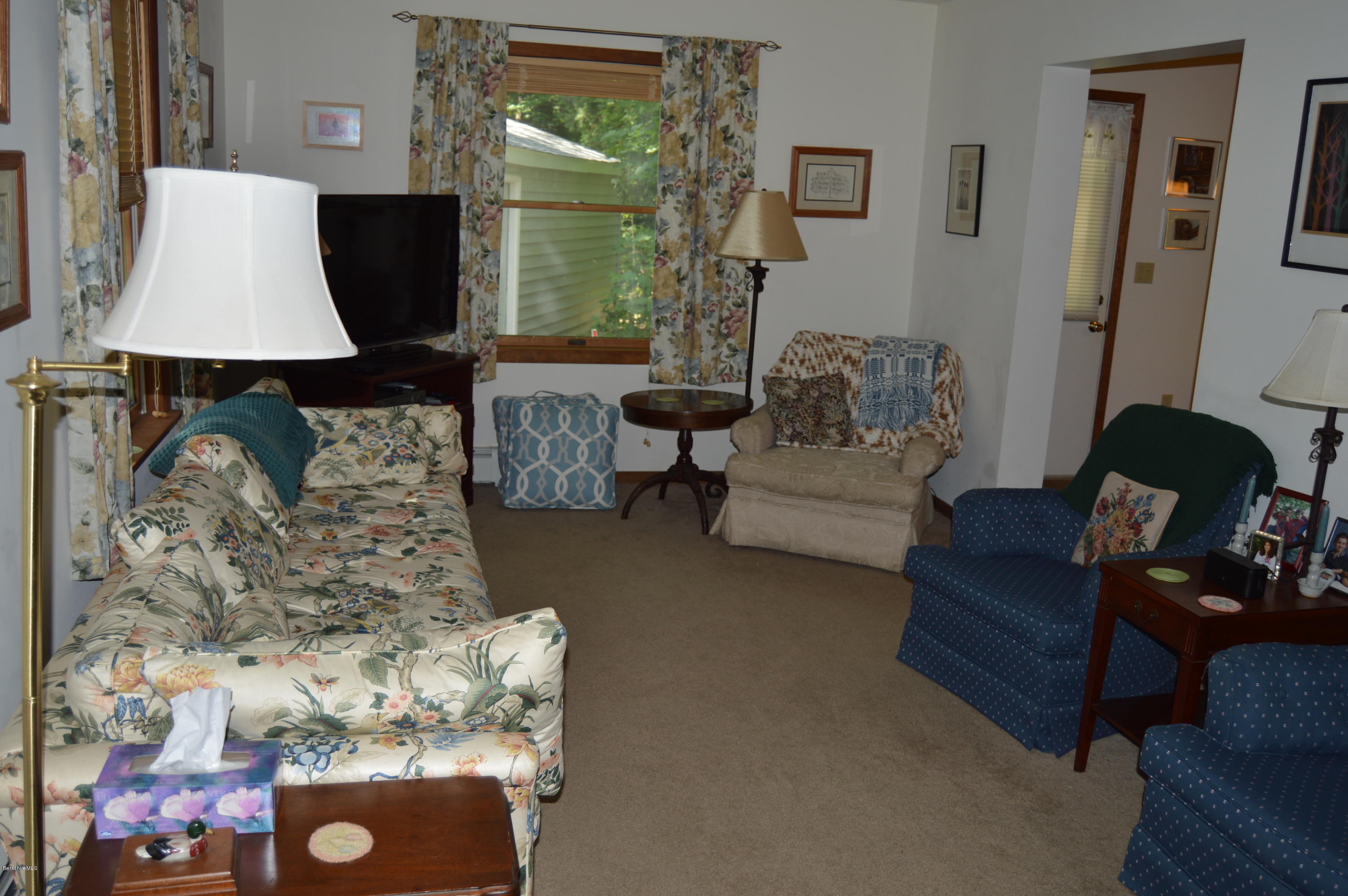 2965 Hancock Road Hancock, MA 01267 - Photo 12 of 33 a living room with furniture and a window