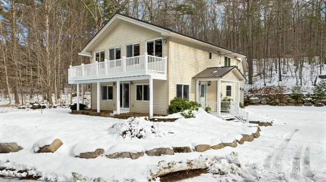 $450,000 | 294 Hio Ridge Shores South, Bridgton, ME 04009