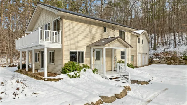 $450,000 | 294 Hio Ridge Shores South, Bridgton, ME 04009