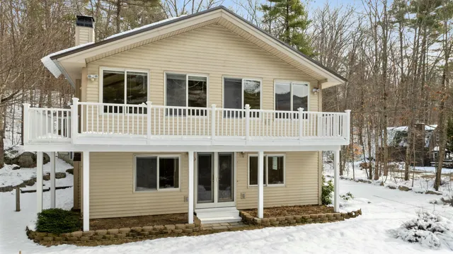 $450,000 | 294 Hio Ridge Shores South, Bridgton, ME 04009