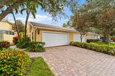 $650,000 | 4050 Parkside Drive, Jupiter, FL 33458