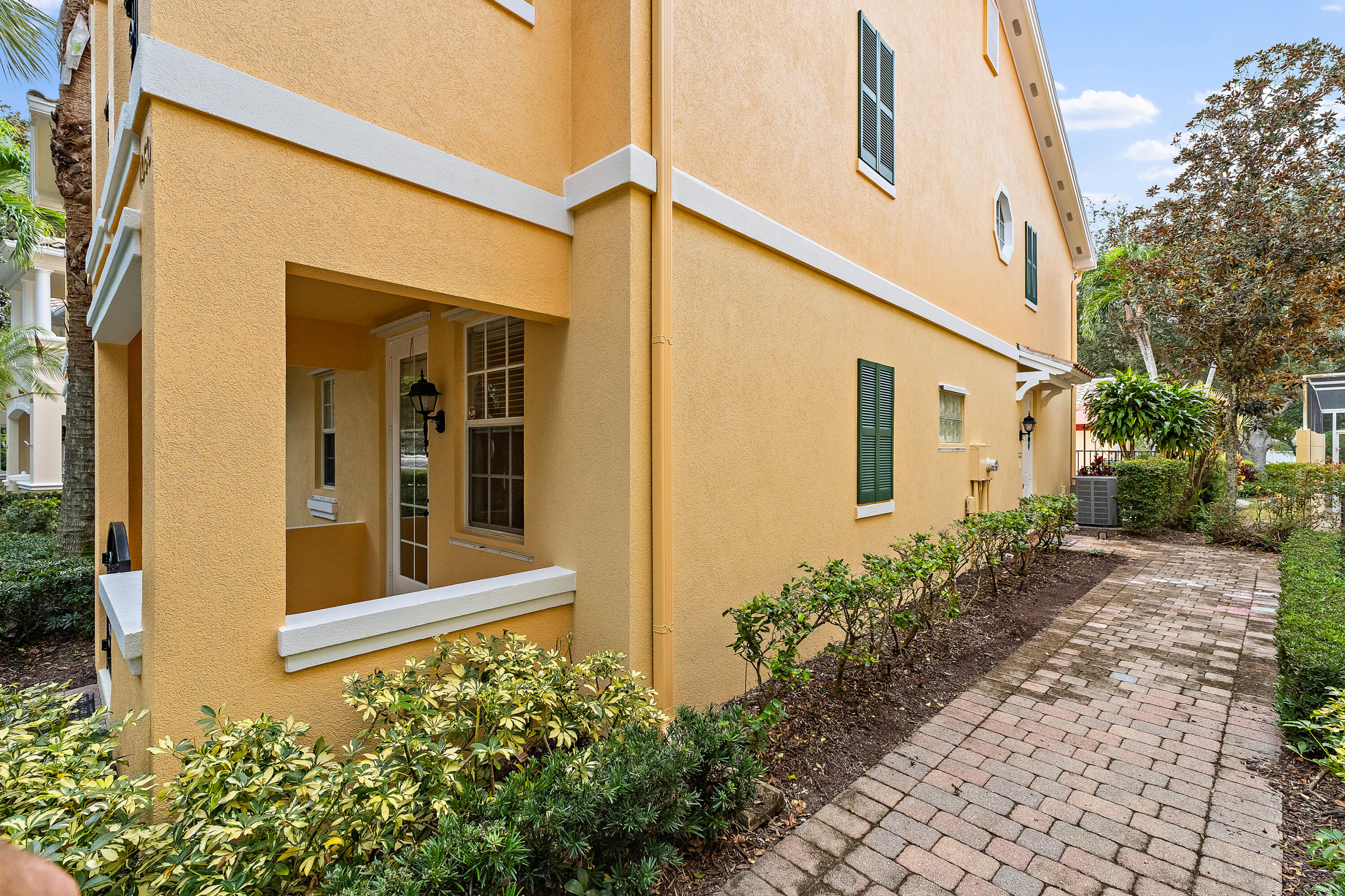 4050 Parkside Drive Jupiter, FL 33458 - Photo 7 of 59 Front Entry