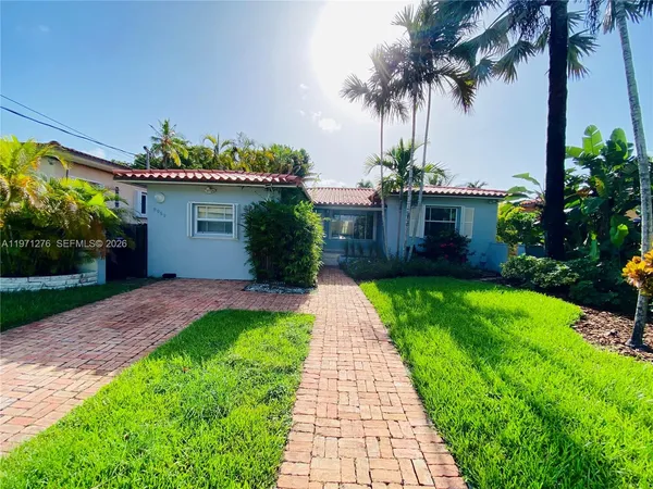 $8,900 | 8959 Dickens Avenue, Surfside, FL 33154