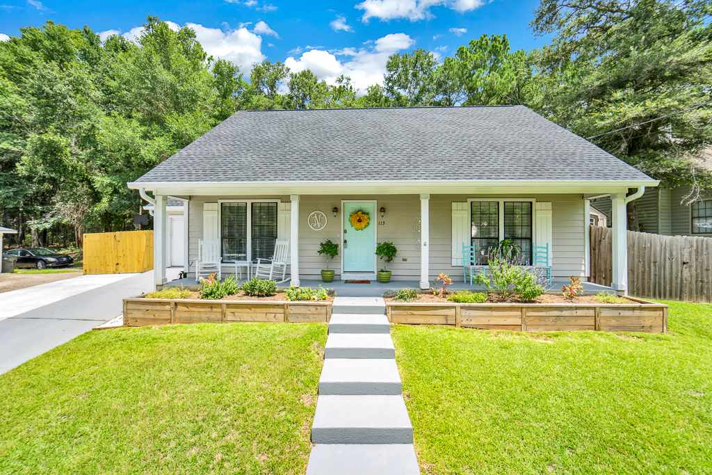 113 Avon Circle East Daphne, AL 36526 - Photo 4 of 34