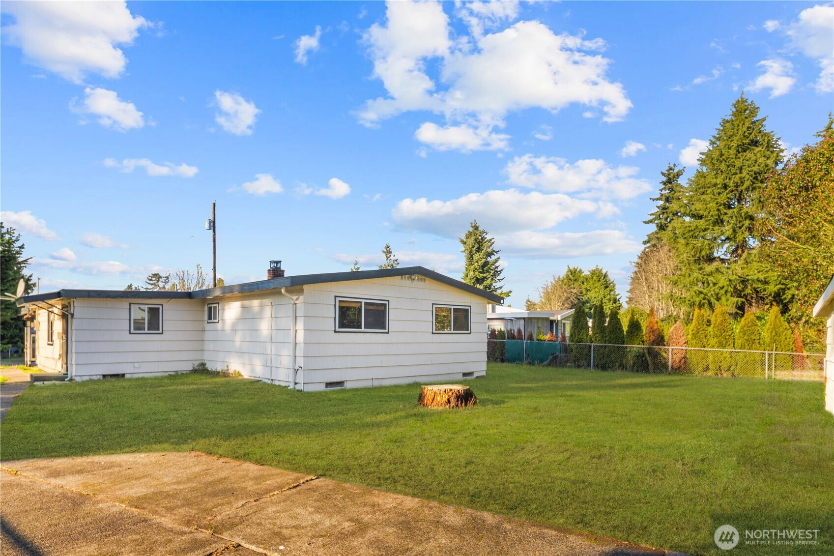 31368 13th Avenue South Federal Way, WA 98003 - Photo 30 of 36 a front view of house with yard and green space