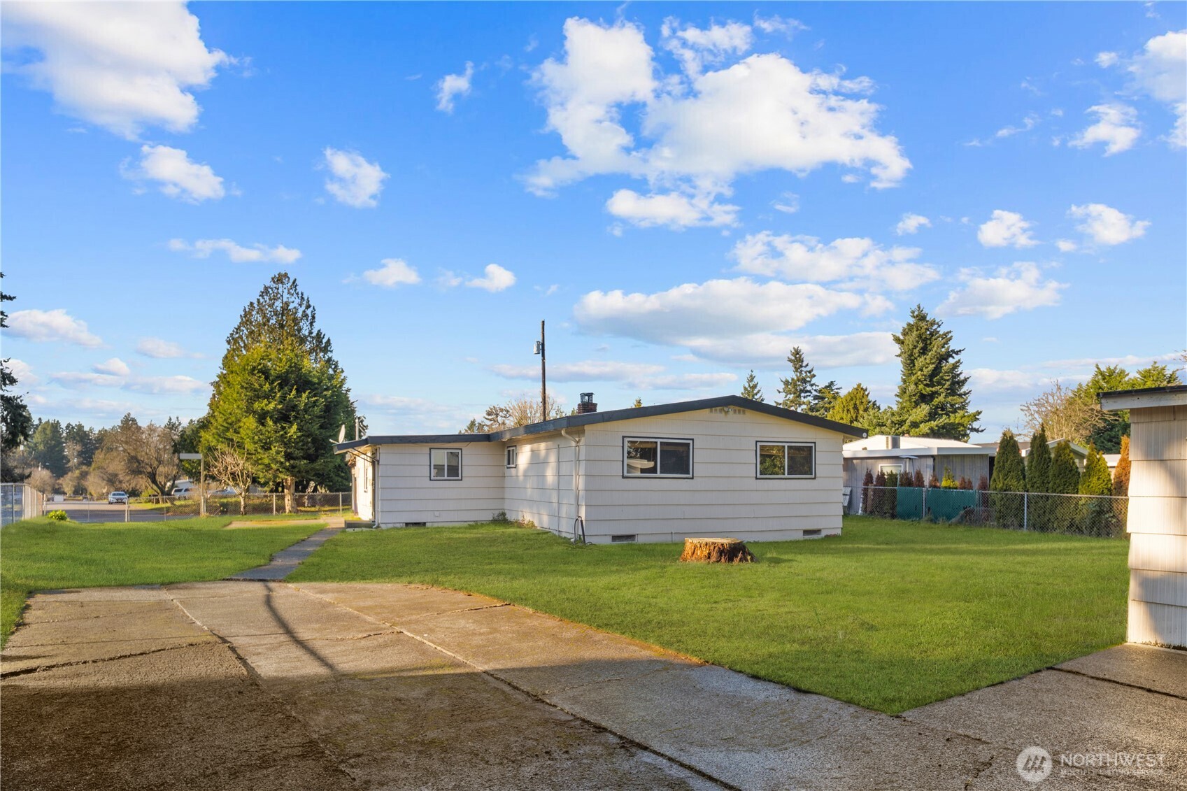 31368 13th Avenue South Federal Way, WA 98003 - Photo 35 of 36 a view of a house with a yard