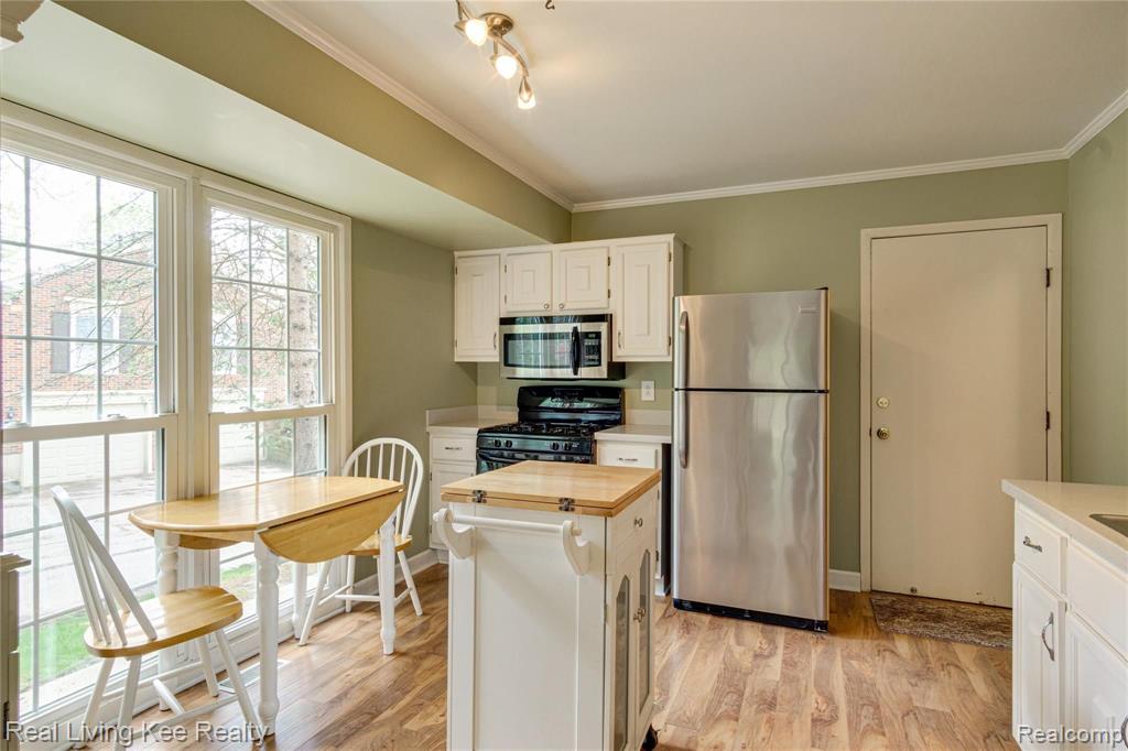 1590 Ravine Lane, Unit 171 Rochester Hills, MI 48306 - Photo 7 of 22