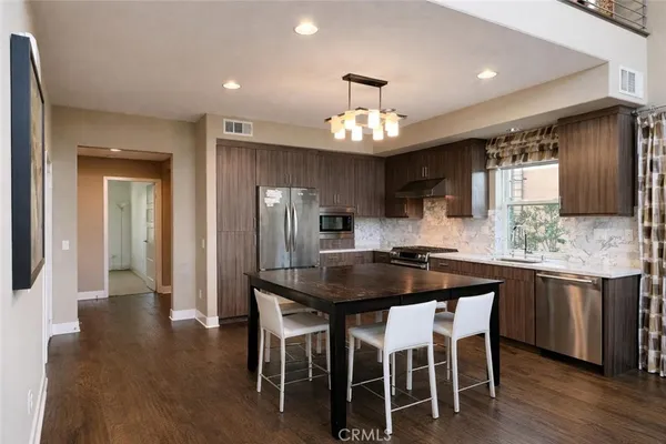 $4,500 | 1520 West Artesia Square, Unit E, Gardena, CA 90248