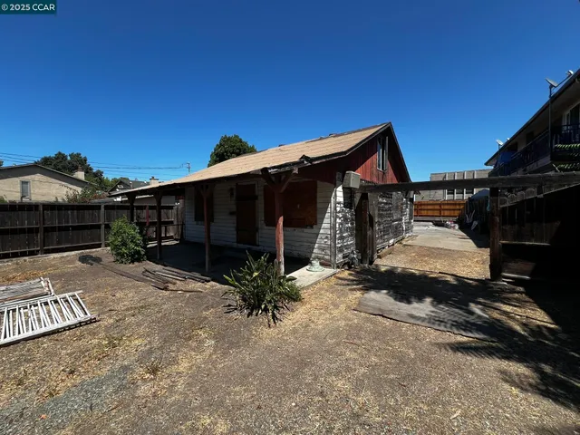 $575,000 | 1110 Eureka Lane, Concord, CA 94520