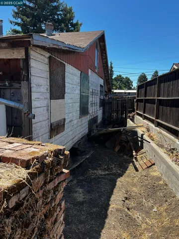 $575,000 | 1110 Eureka Lane, Concord, CA 94520