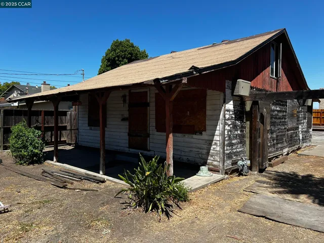 $575,000 | 1110 Eureka Lane, Concord, CA 94520