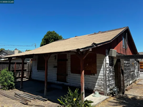 a front view of house