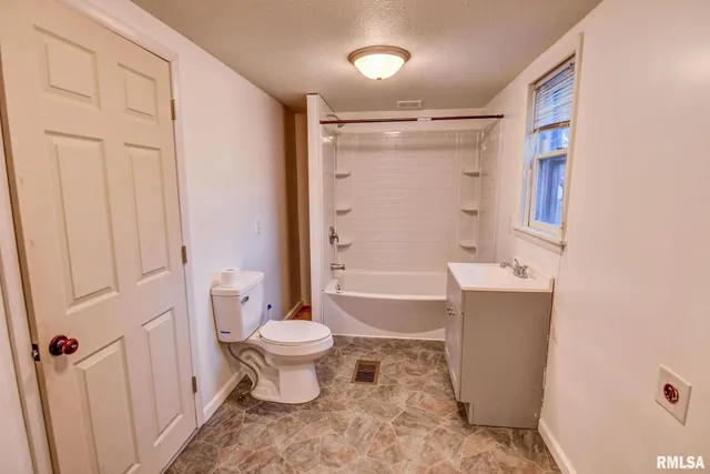 $109,900 | 411 West North Street, Morrisonville, IL 62546