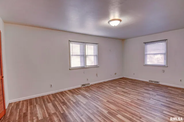 $109,900 | 411 West North Street, Morrisonville, IL 62546