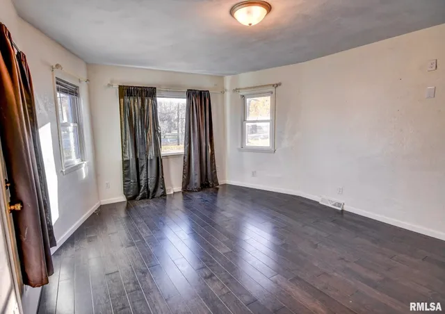 $109,900 | 411 West North Street, Morrisonville, IL 62546