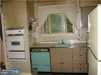 103 Chatham Road Mount Laurel, NJ 08054 - Photo 8 of 12 Kitchen