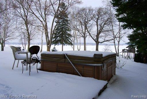 4470 Dow Ridge Road West Bloomfield, MI 48324 - Photo 17 of 17 hot tub overlooking lake