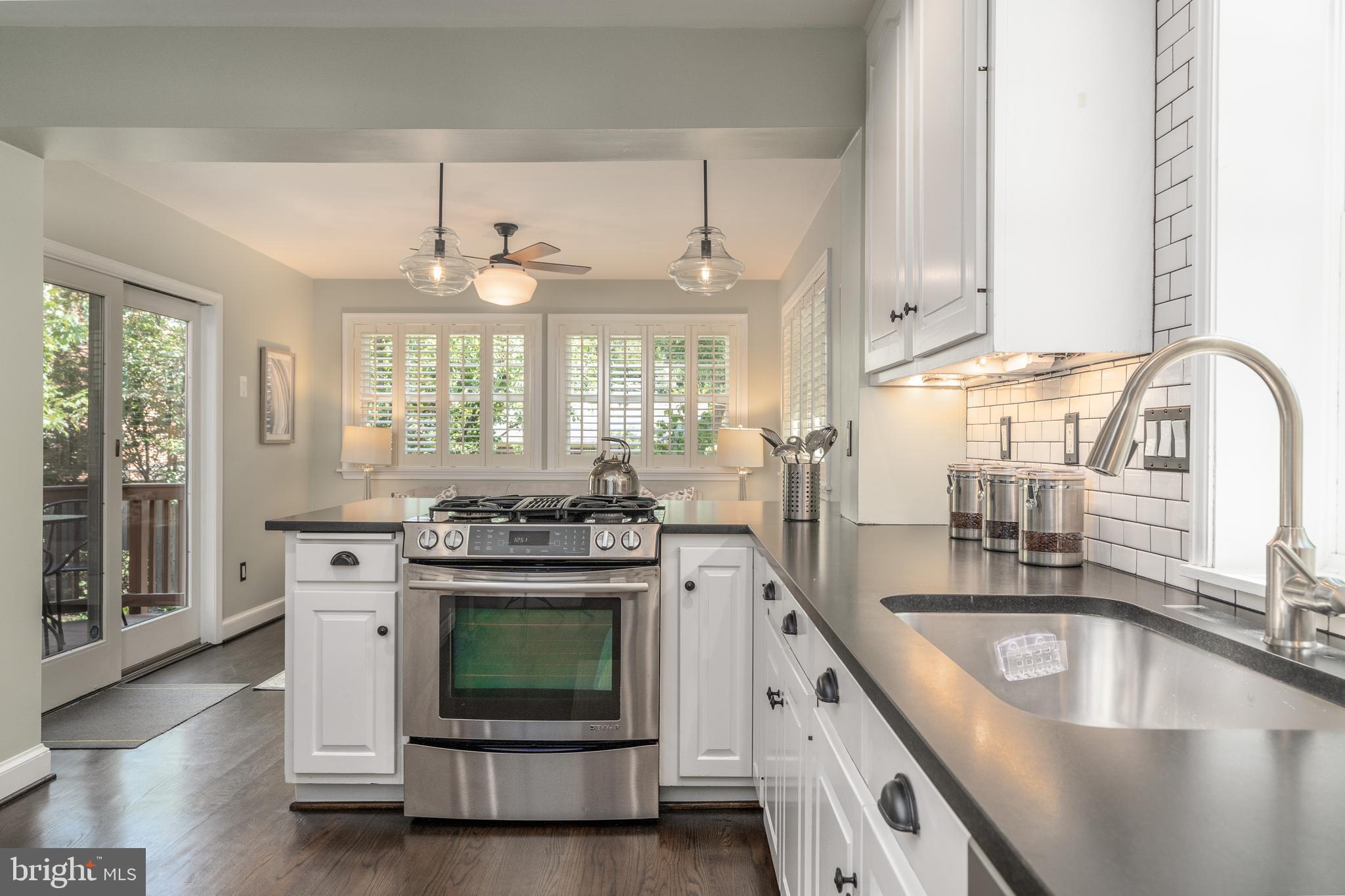 603 Russell Road Alexandria, VA 22301 - Photo 16 of 58