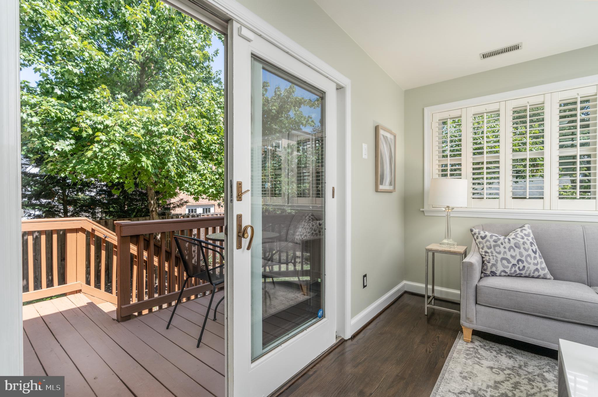 603 Russell Road Alexandria, VA 22301 - Photo 17 of 58 Kitchen/family room adjacent to rear deck