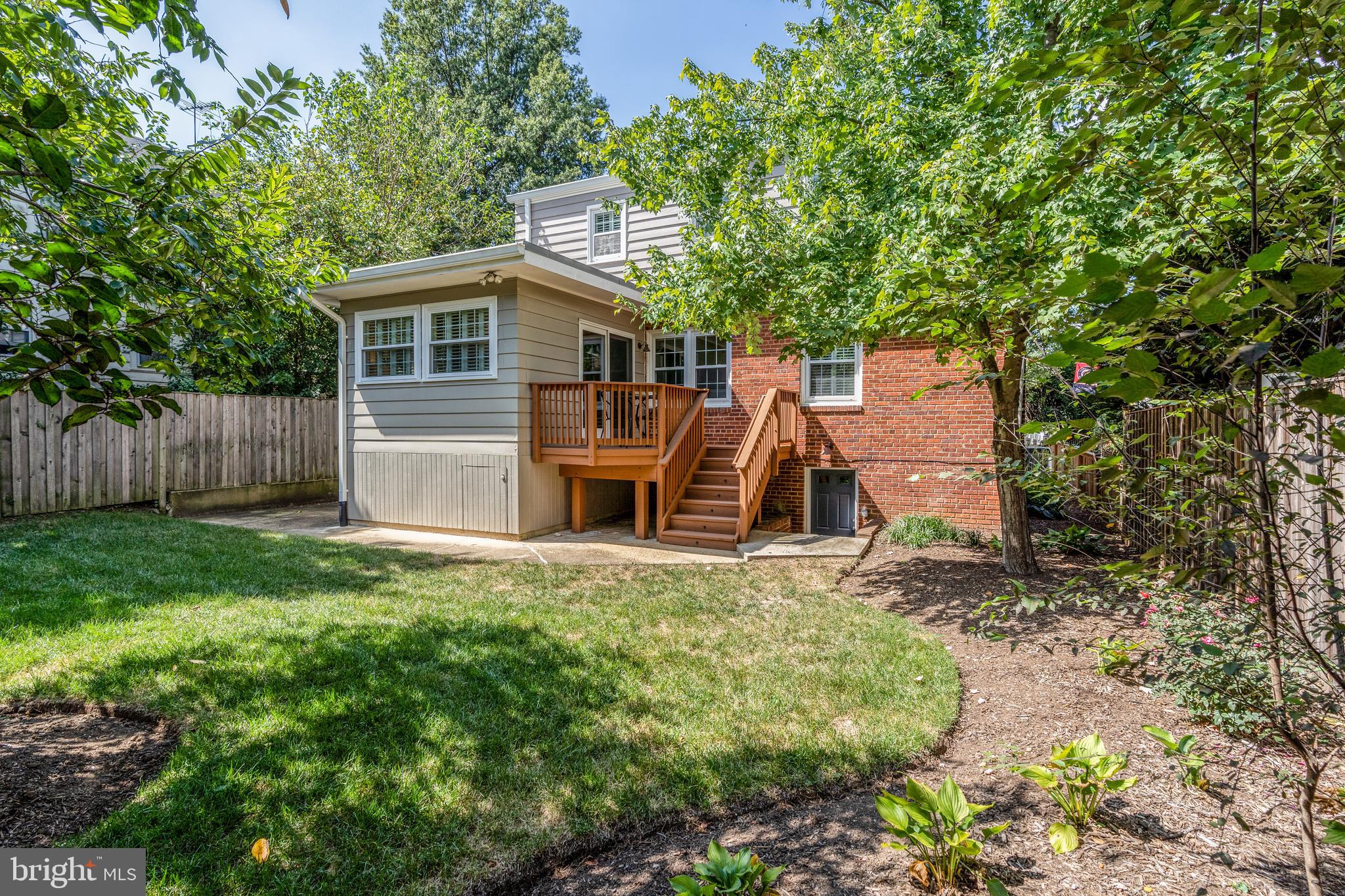 603 Russell Road Alexandria, VA 22301 - Photo 21 of 58