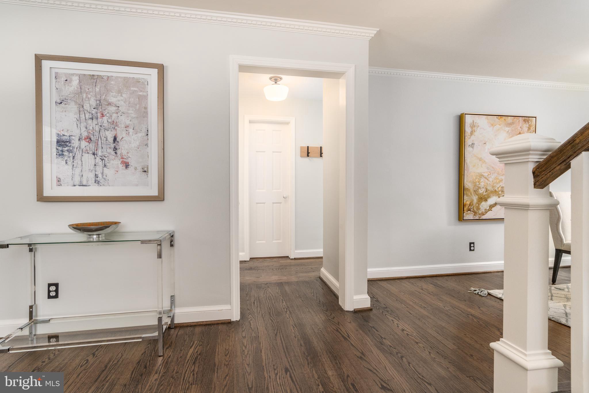 603 Russell Road Alexandria, VA 22301 - Photo 24 of 58 Main level hallway to 2 bedrooms/bath