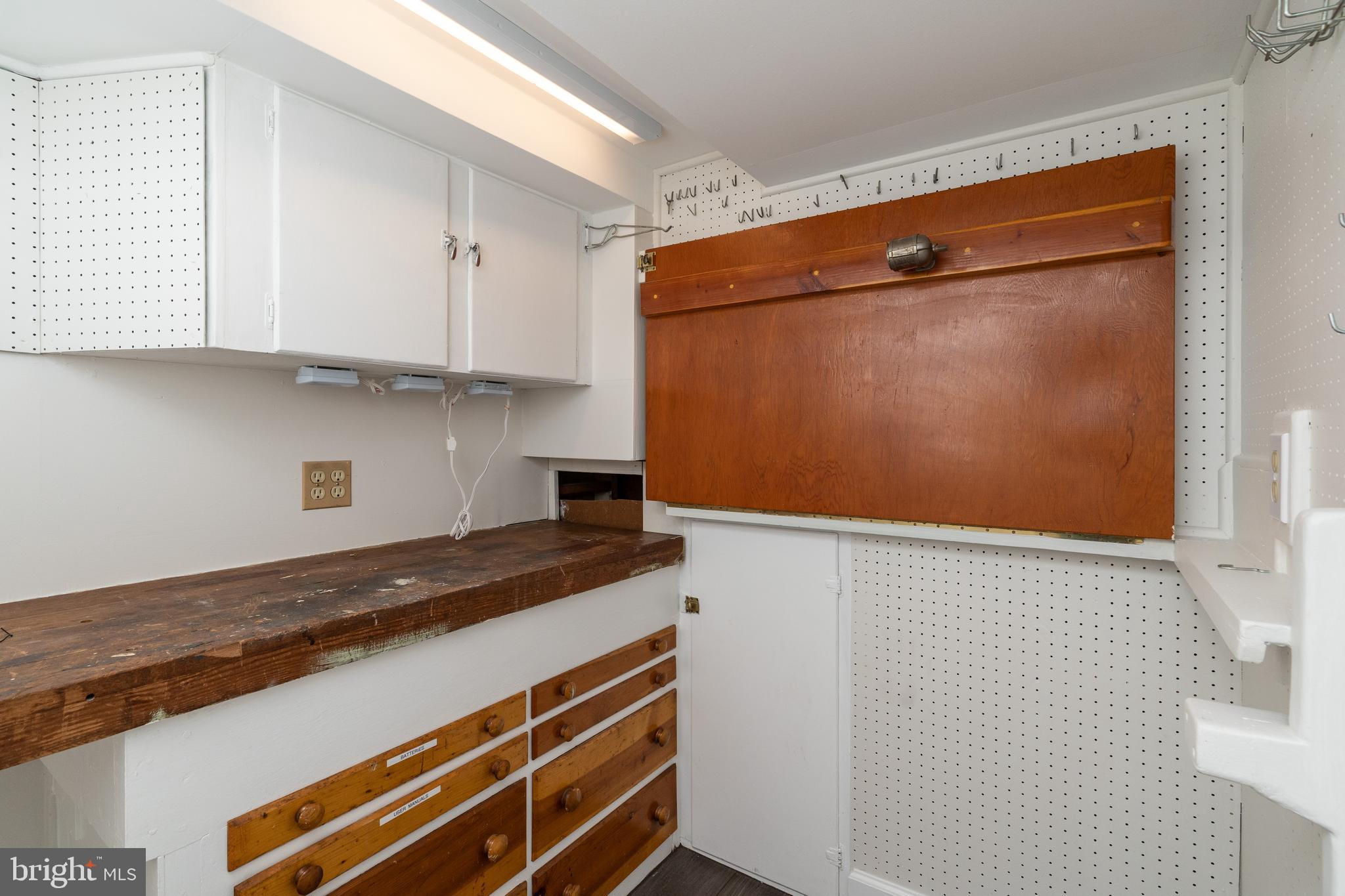 603 Russell Road Alexandria, VA 22301 - Photo 53 of 58 Lower level woodshop/storage